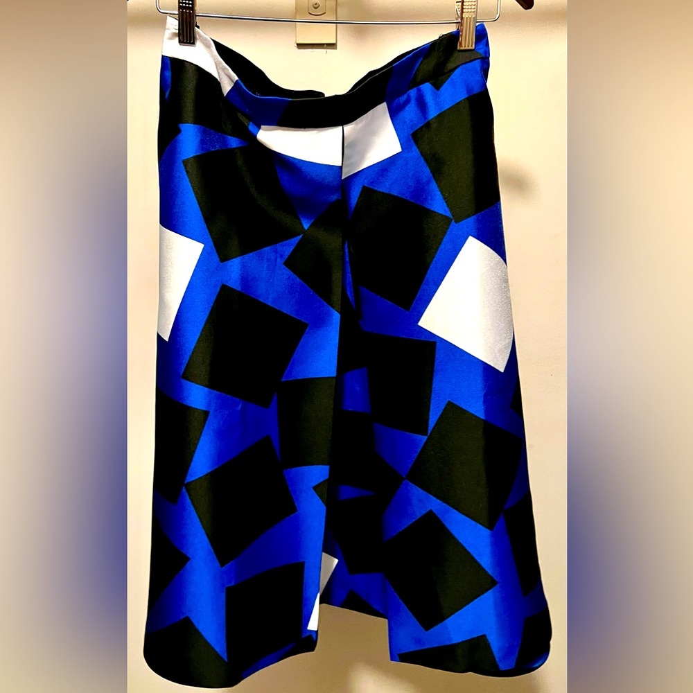 Lane Bryant Women’s Black and Blue Design Full- flare Skirt